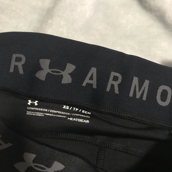 Under Armour Compression Leggings - Picture 2 of 3